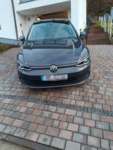 Volkswagen VW Golf8  1,5 TSI Life - Volkswagen Golf mit Benzin-Antrieb: Kleinwagen, 1.8