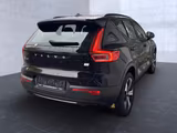 Volvo XC 40 Plus Recharge Pure Electric 2WD Bluetooth - Volvo XC40 mit Elektro-Antrieb: Geländewagen, Automatik