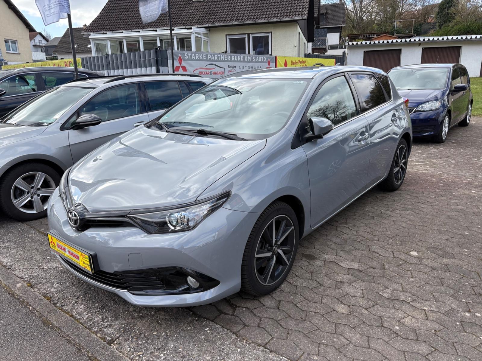 Toyota Auris Team Deutschland 1,2-l-Turbo S/S M. S