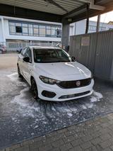 Fiat Tipo street 1.4 - Fiat Tipo Gebrauchtwagen in Stuttgart