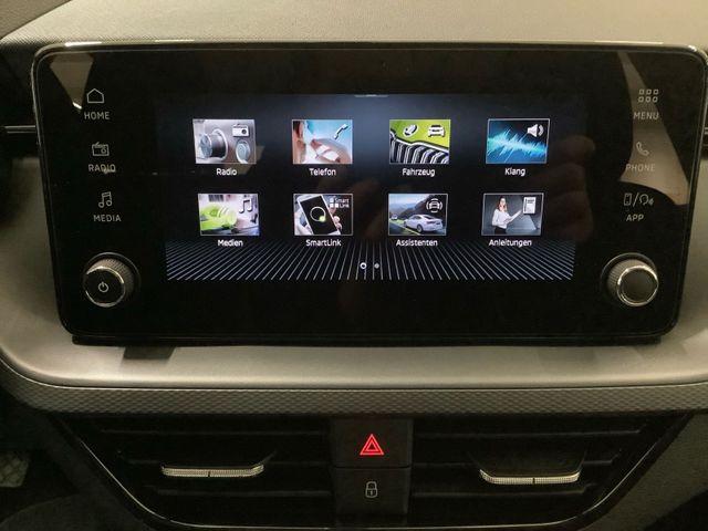 Kamiq Essence LED, el. Seitenspiegel, CarPlay, D