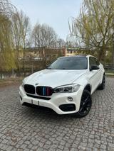 BMW X6 xDrive35i -