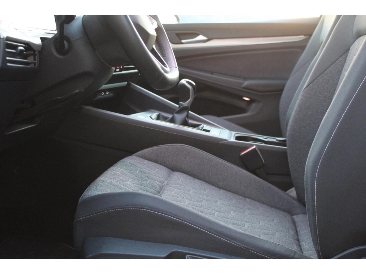 Volkswagen Golf 8 1.5 TSI Move KAMERA NAVI LED ACC SHZ GRA, миниатюра 7