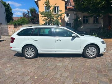 Skoda Octavia - 3