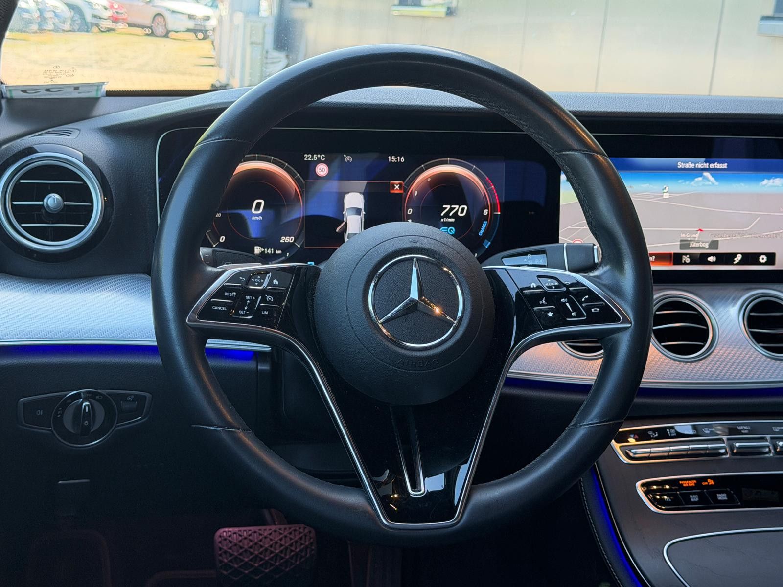 Fahrzeugabbildung Mercedes-Benz E 300 E Lim*Avantgarde*E 300 de 4Matic*360*Burm.
