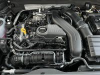 SKODA Karoq 1.5 TSI ACT DSG Sportline PANO AHK 5J GAR bei Autohaus Landmann & Maier OHG