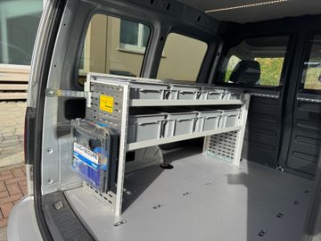 Volkswagen Caddy - 11