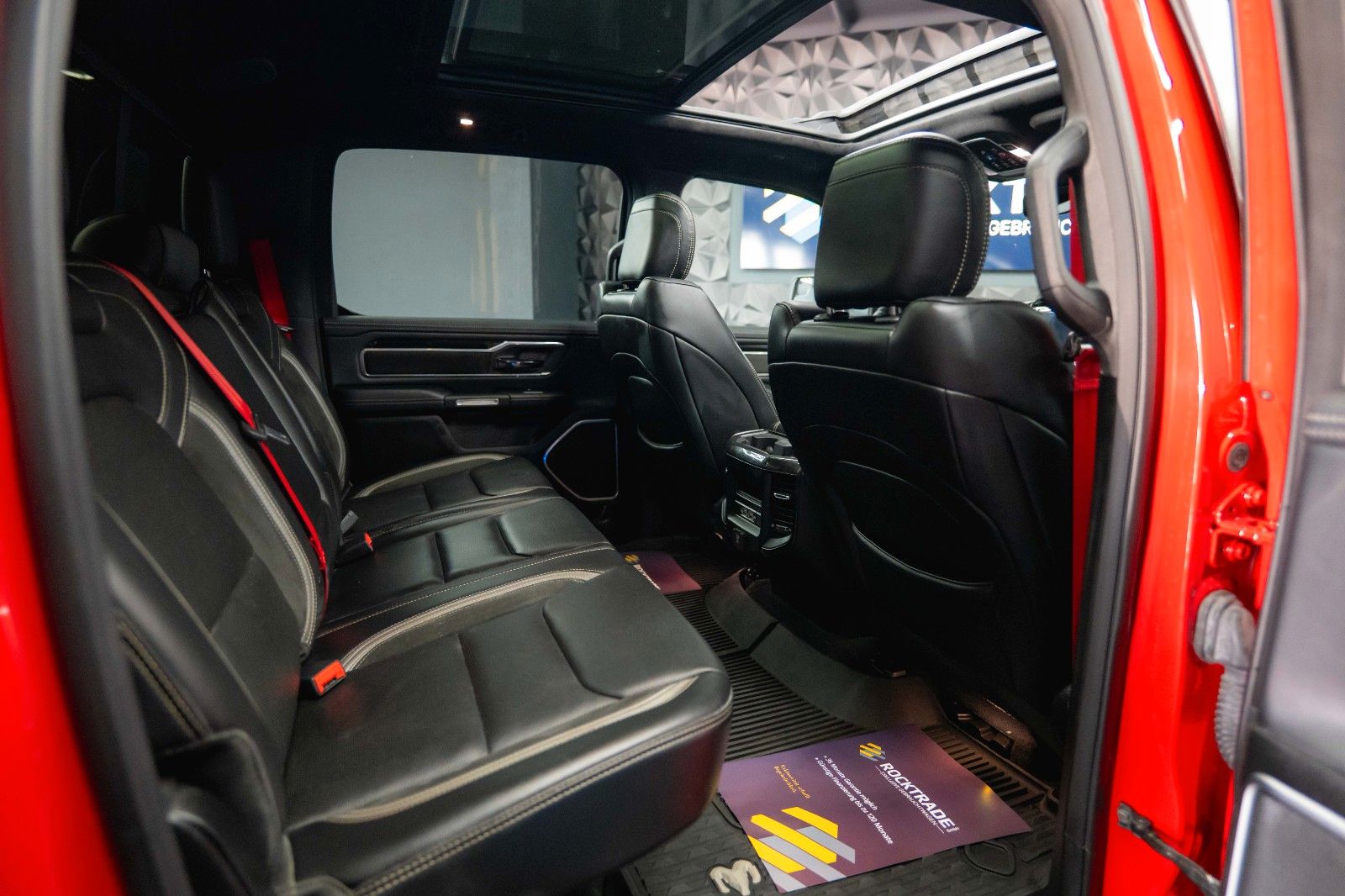 Fahrzeugabbildung Dodge RAM 5.7 V8 HEMI 4x4 NIGHT GT SPORT *Pano*22Zoll*