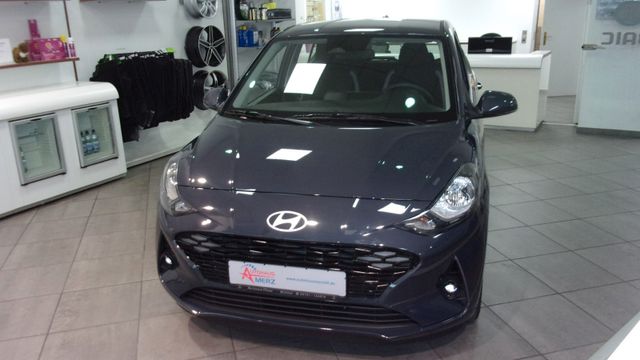 Hyundai i10 Comfort   CarPlay  Klima