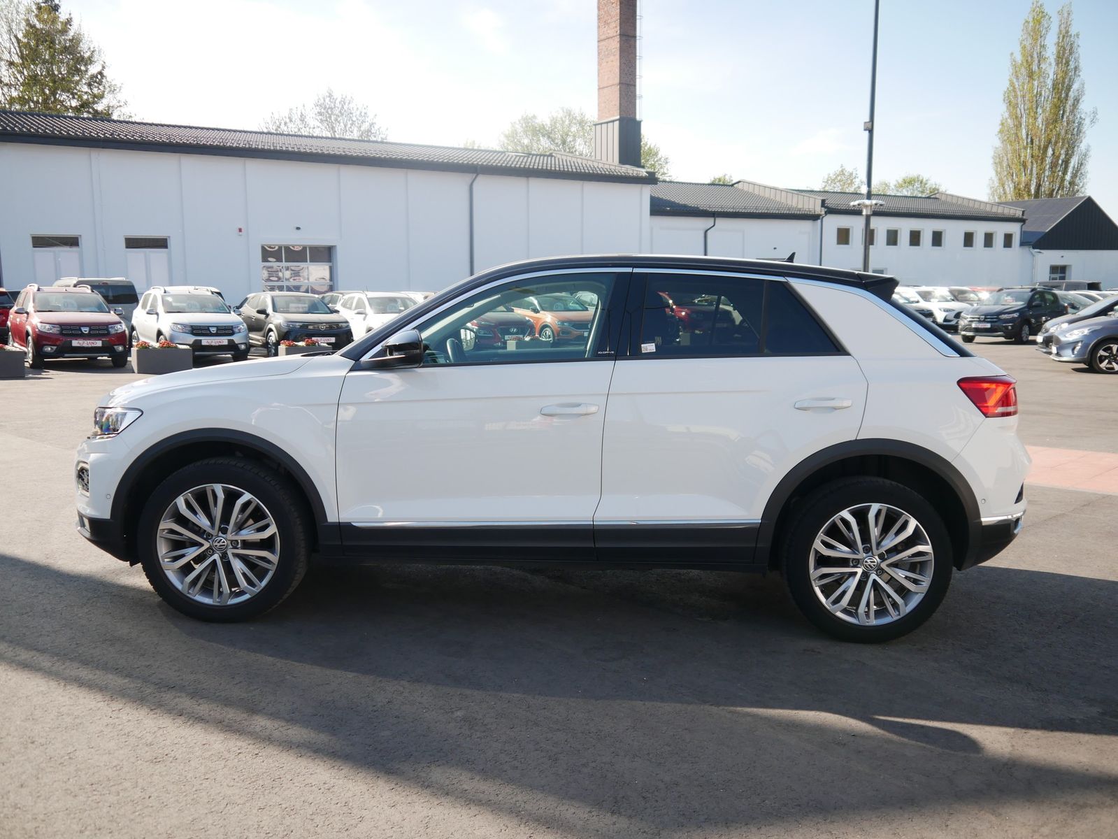 Volkswagen T-Roc 1.5 TSI IQ.DRIVE LED Navi ACC Sitzheizung imagem 2