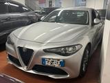 Alfa Romeo Giulia 2.2 Turbodiesel 150 CV Super - silberne Alfa Romeo Giulia