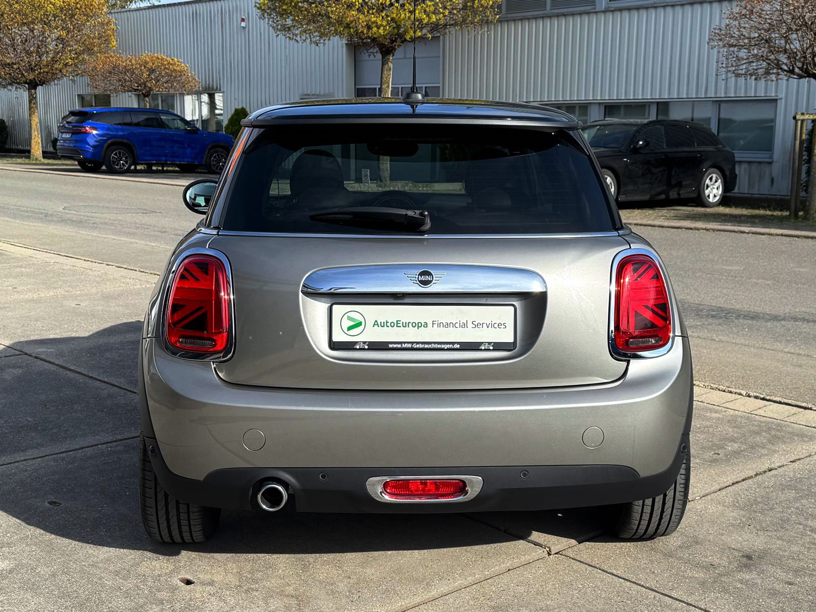 Fahrzeugabbildung MINI Cooper Steptr. LED NAV KAM PDC PANO  eGSD TEMP