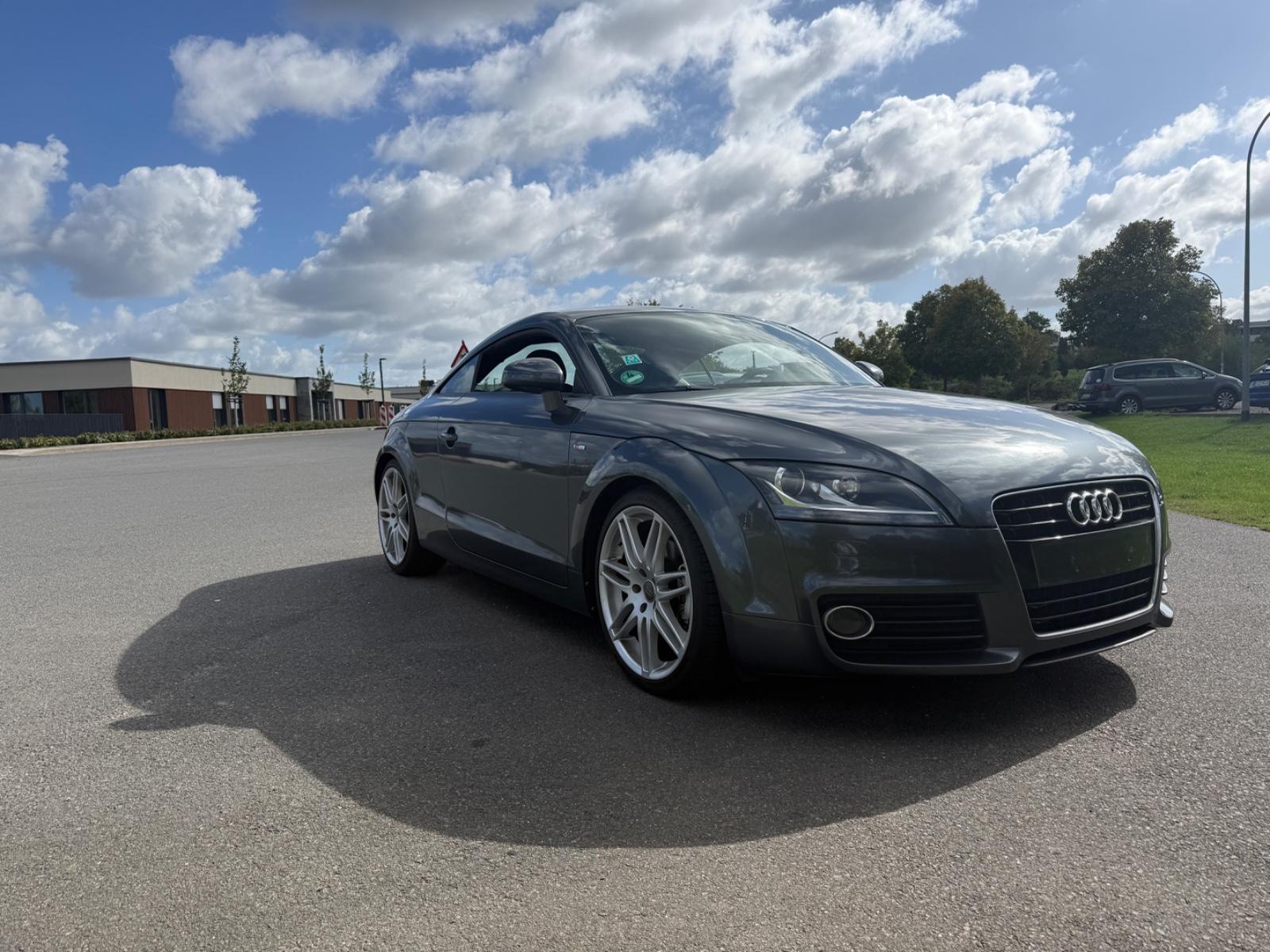 Audi TT Coupe 2.0 TFSI  1. Hand S Line Handschalter