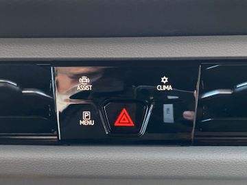 Volkswagen T7 Multivan 2.0TDI DSG Edition CarPlay RFK SHZ