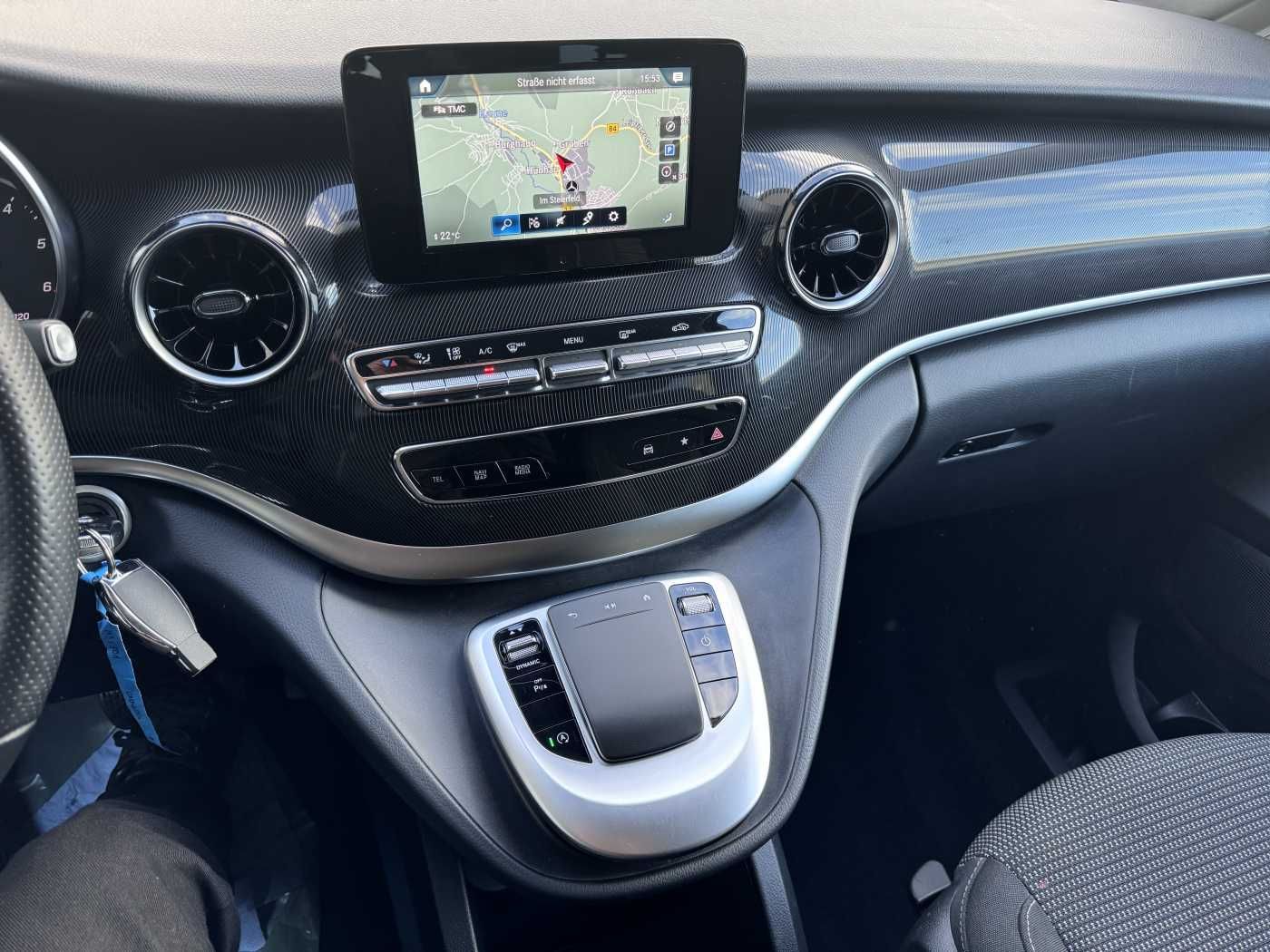 Fahrzeugabbildung Mercedes-Benz V 300 d EDITION 7Sitze MBUX LED Kamera