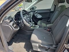 Fahrzeugabbildung Audi Q3 35 TFSI S line LED PANO STANDHZG 18"