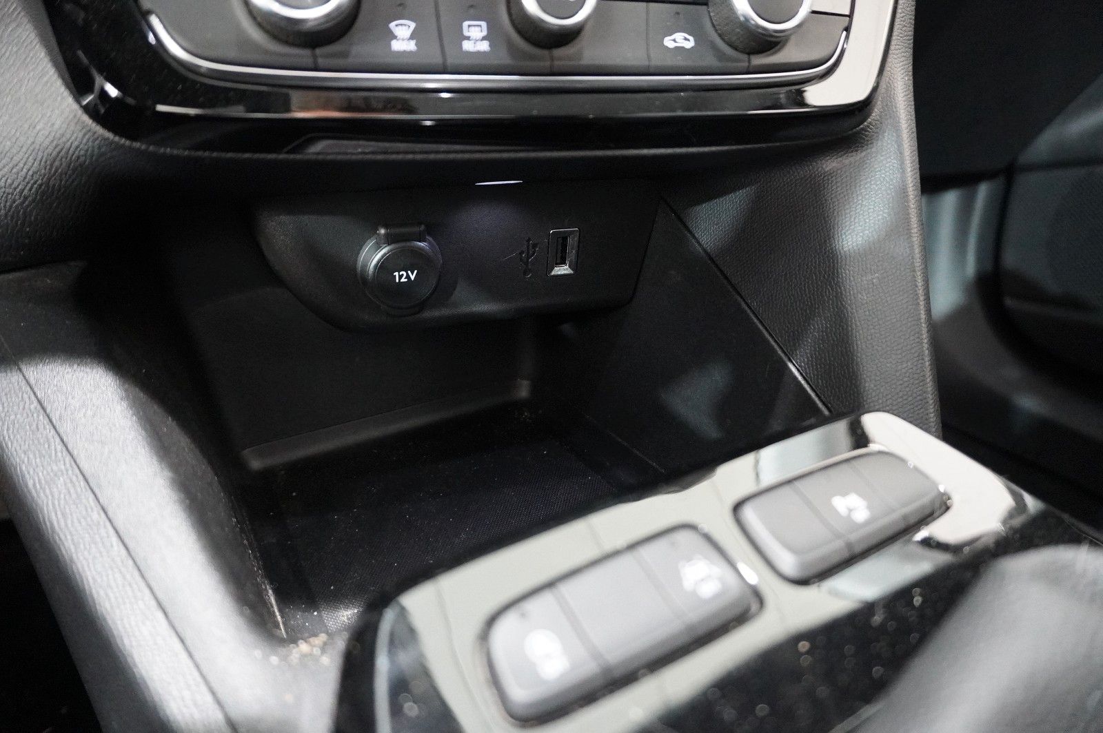 Fahrzeugabbildung Opel Mokka B 1.5D ELEGANCE NAVI/LED/KAMERA/SPORT/DAB+