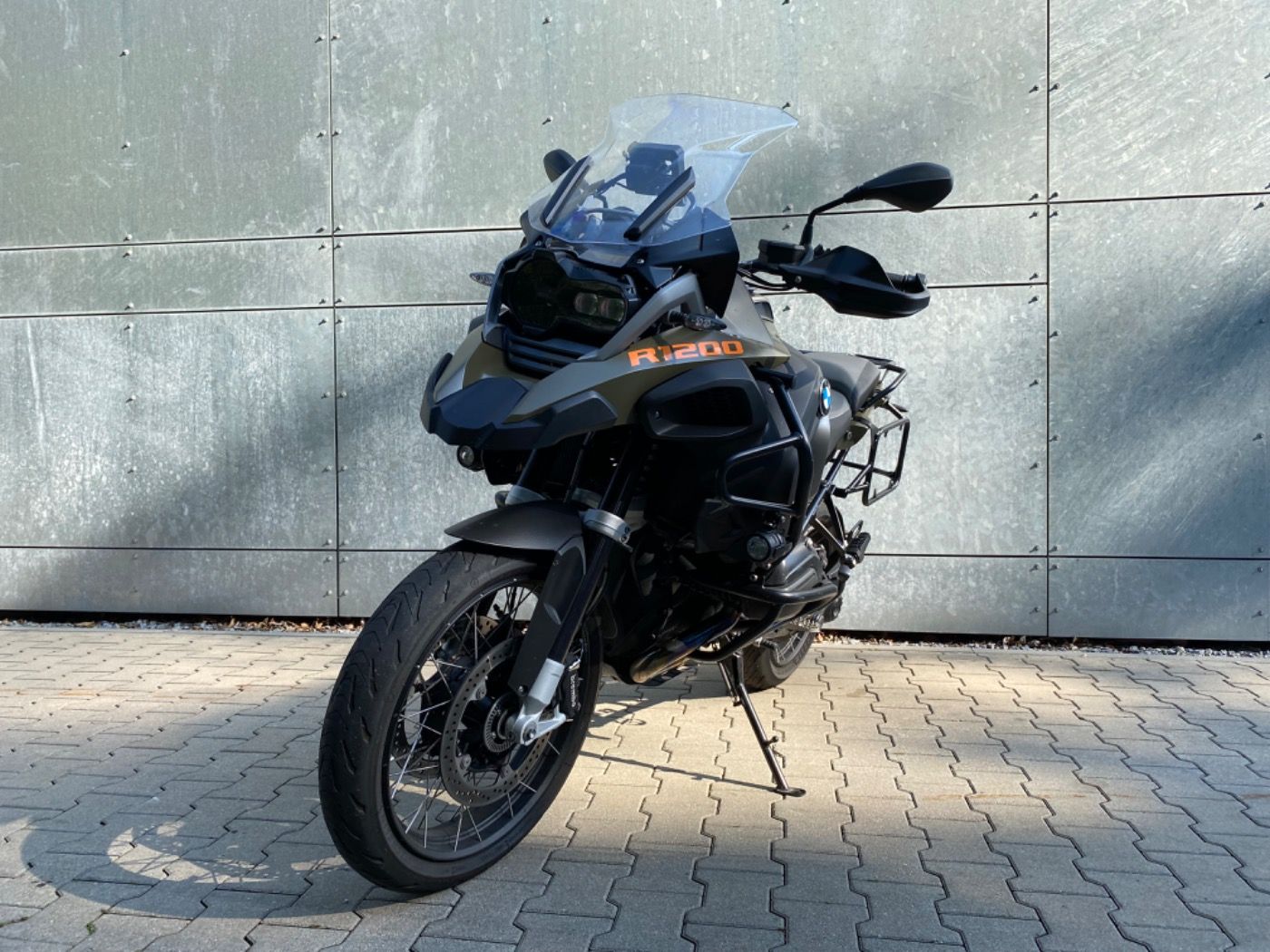 Fahrzeugabbildung BMW R 1200 GS Adventure 3 Pakete