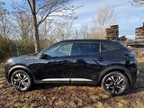 Peugeot 2008 GT line  Panorama/360 Kamera/TÜV Bis 04.26 - Peugeot 2008: 3.2