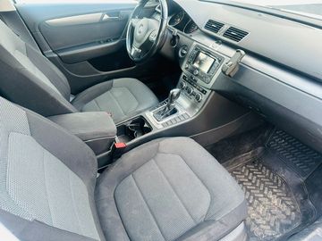 Volkswagen Passat Variant - 9