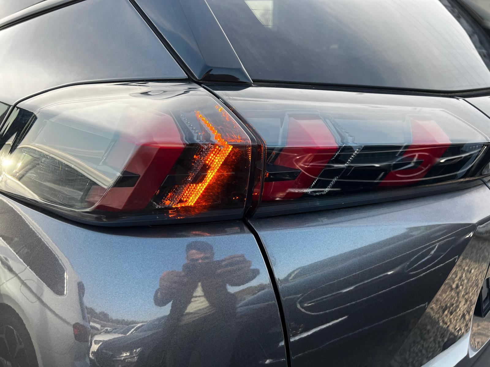 Peugeot 2008 PureTech 130 EAT8 Allure Pack