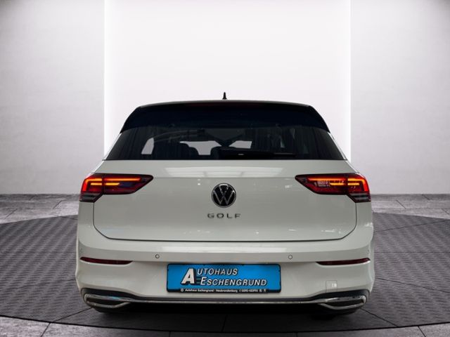Fahrzeugabbildung Volkswagen Golf 1.5 TSI ACTIVE LED-PLUS NAVI GJR