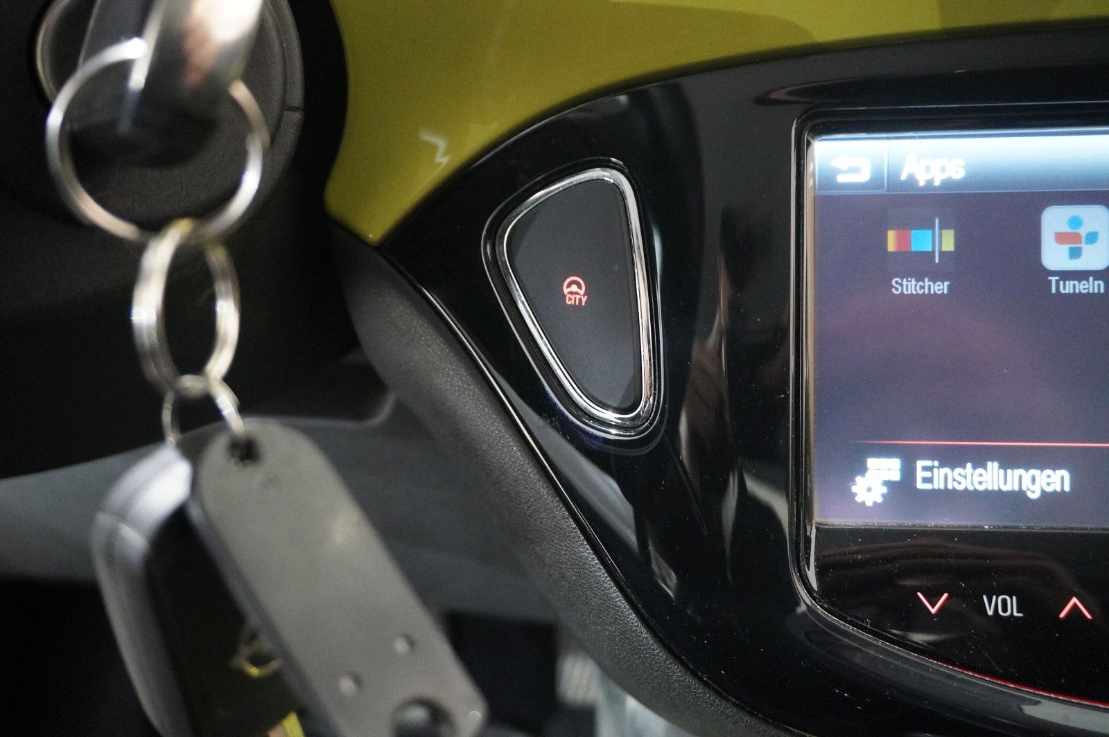 Fahrzeugabbildung Opel Adam 1.2 JAM KLIMA/SPORT/TEMP./USB/CITY/TOUCH