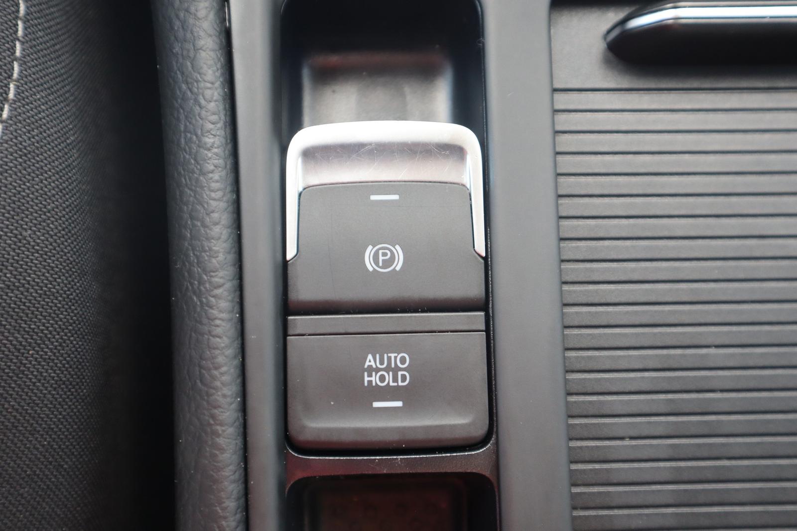 Volkswagen Golf VII Variant 1.5 TSI Highline ACC AHK LED