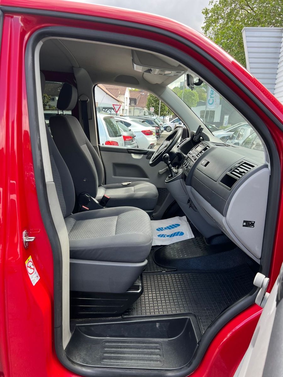 Fahrzeugabbildung Volkswagen T5 Transporter Kasten-Kombi Kombi
