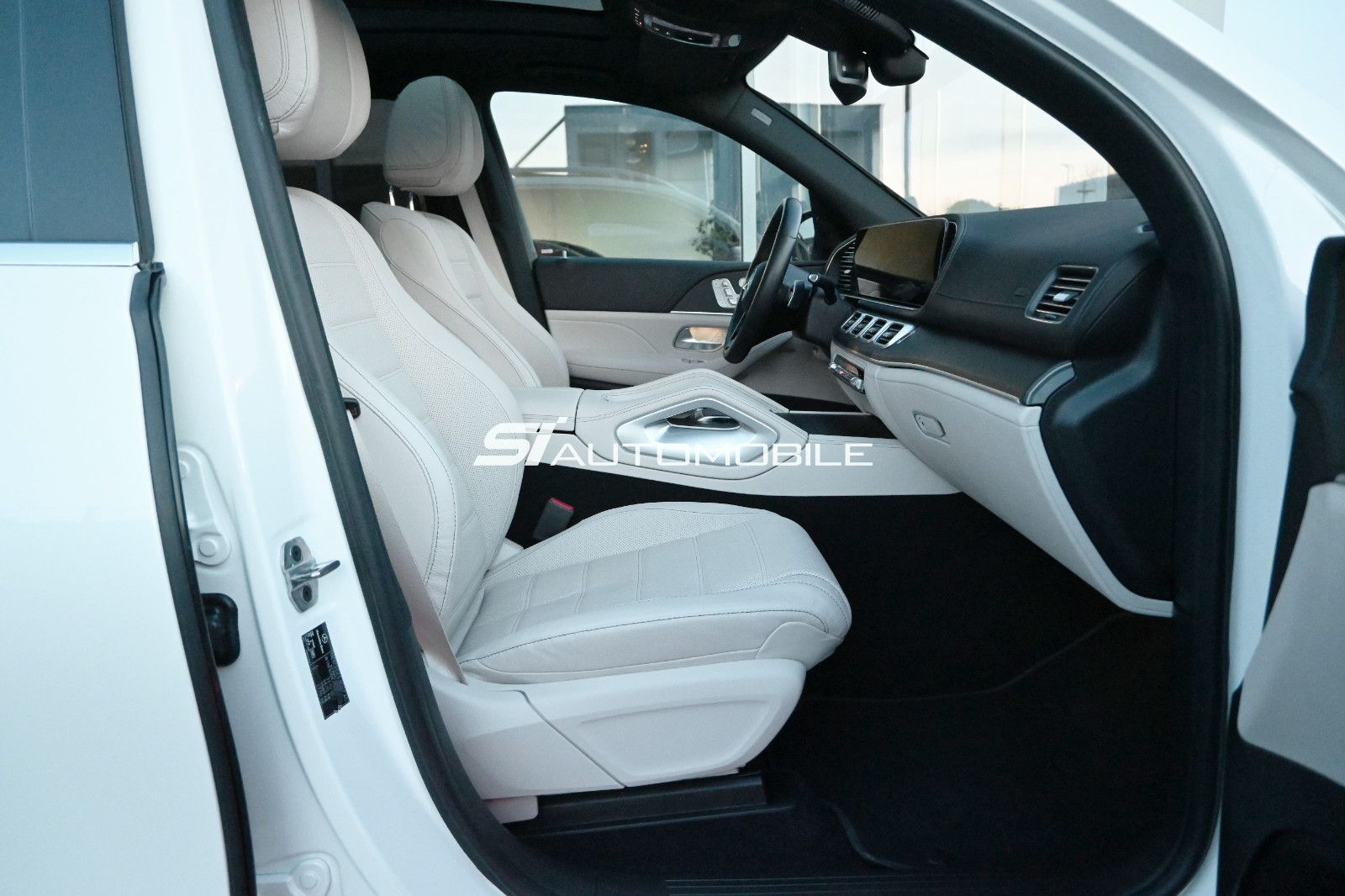 Fahrzeugabbildung Mercedes-Benz GLE 450 d 4M. AMG PREMIUM+ °UVP 147.923€°E-BODY°