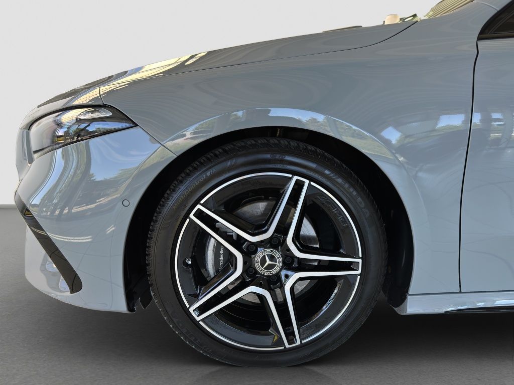 Fahrzeugabbildung Mercedes-Benz A 200 AMG*NIGHT*AHZV*RFK*LENKRHZG*DAB*AMBIENTE*