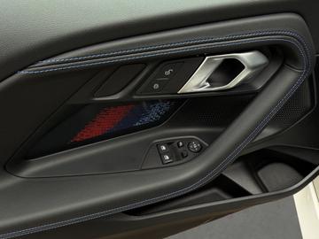 صورة مصغرة 19 لـ 2025 BMW M240I