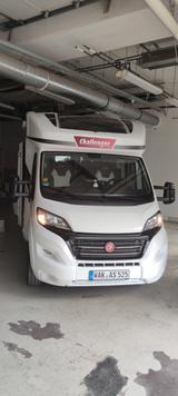 Challenger 260 Graphit VIP Edition 