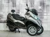 Piaggio MP3 300 LT - PIAGGIO MP3 300