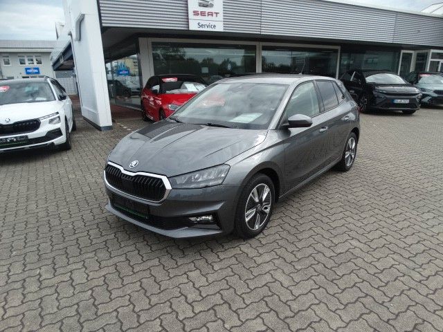 ŠKODA Fabia Fabia Ambition 1.0 TSI – Bild 3 von 19