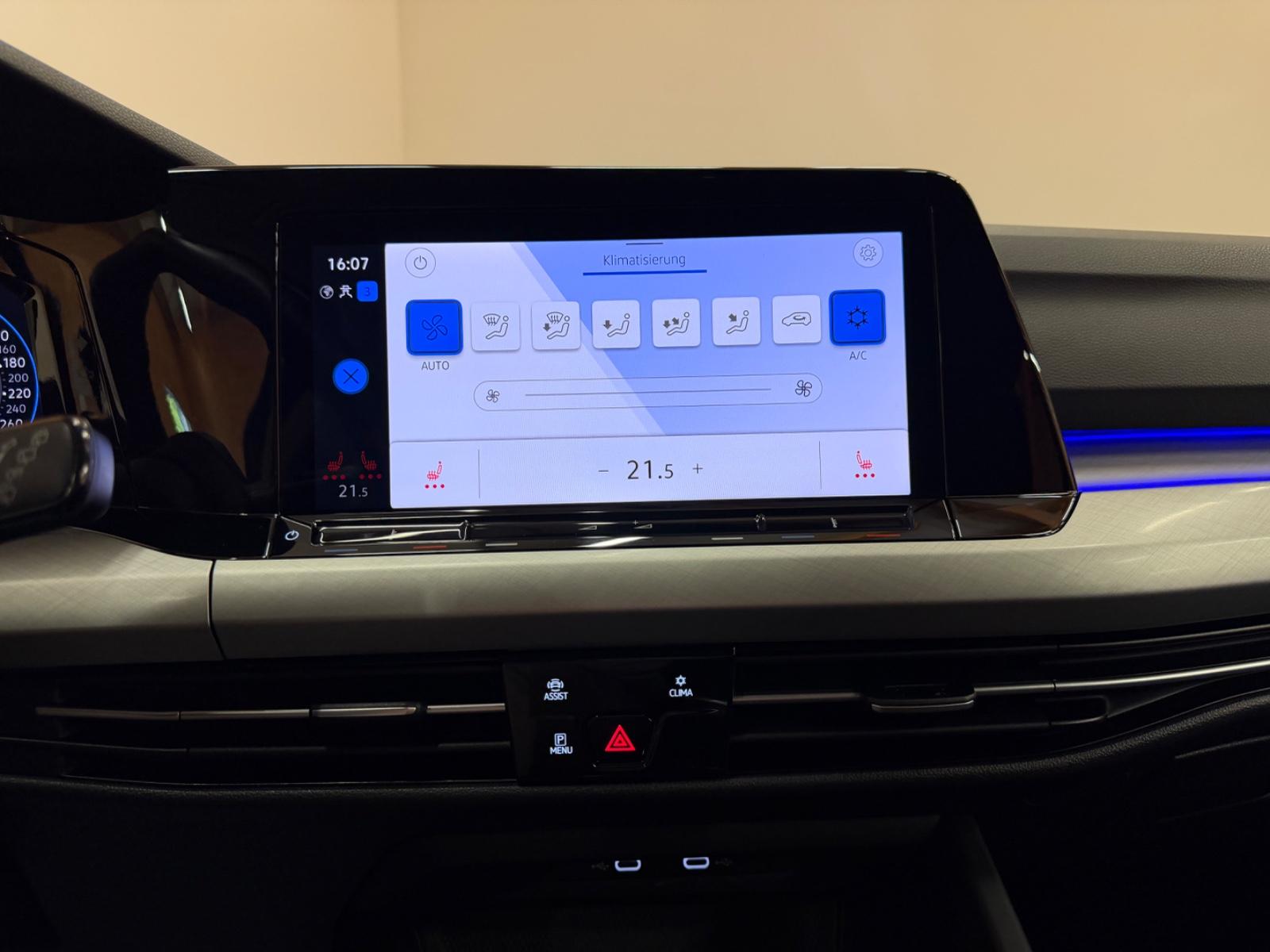 Volkswagen Golf VIII Life 1.5TSI/LED/AHK/VIRTUAL/SHZ/NAVI, миниатюра 23