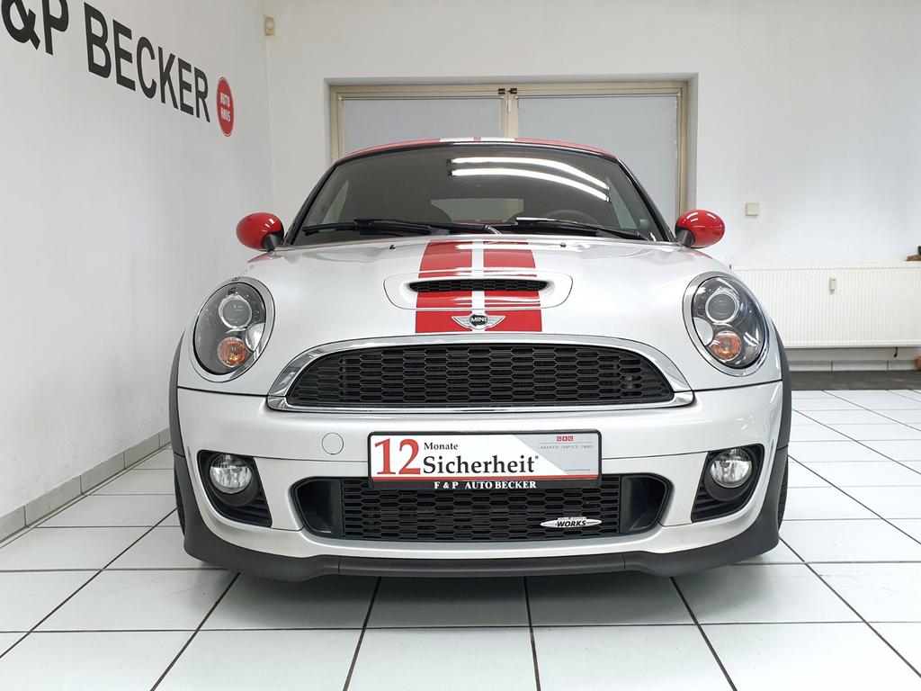 MINI John Cooper Works Coupé