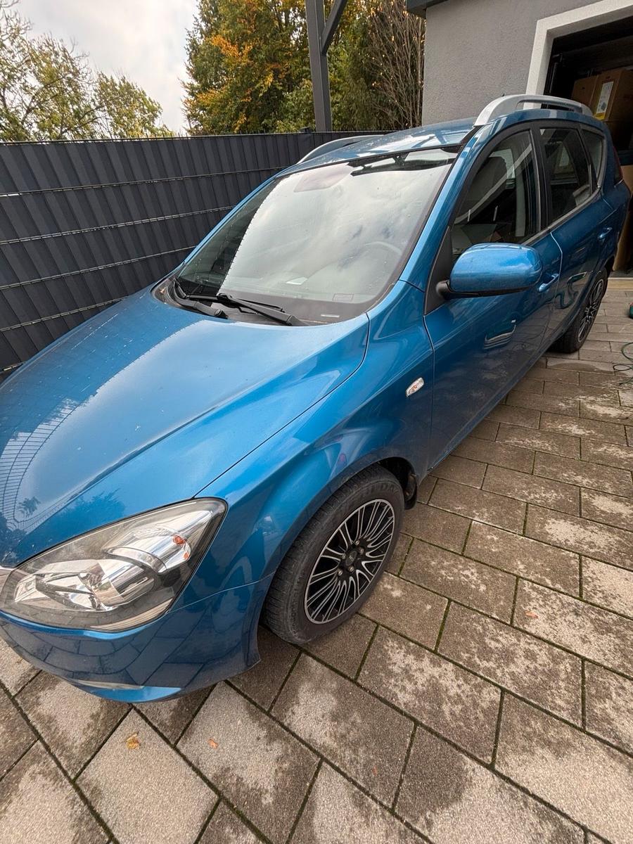 Kia Andere