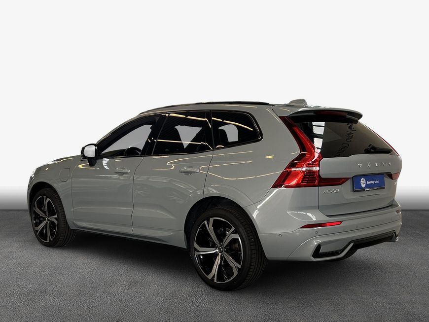 Volvo XC60 T8 AWD Plug-in Hybrid Plus-Dark 21'' Pilot  imagem 2