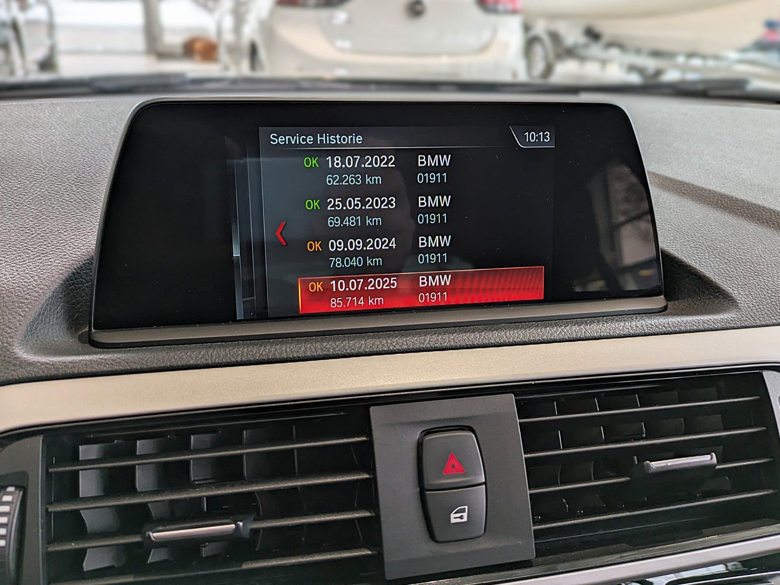 Fahrzeugabbildung BMW 116d 5 Trg KLIMAAUT NAVI SITZHZG PDC 1.HAND ALU
