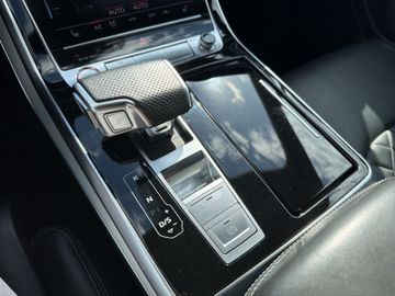 Audi SQ7 4.0 TDI Quattro AHKKAMERANAVI