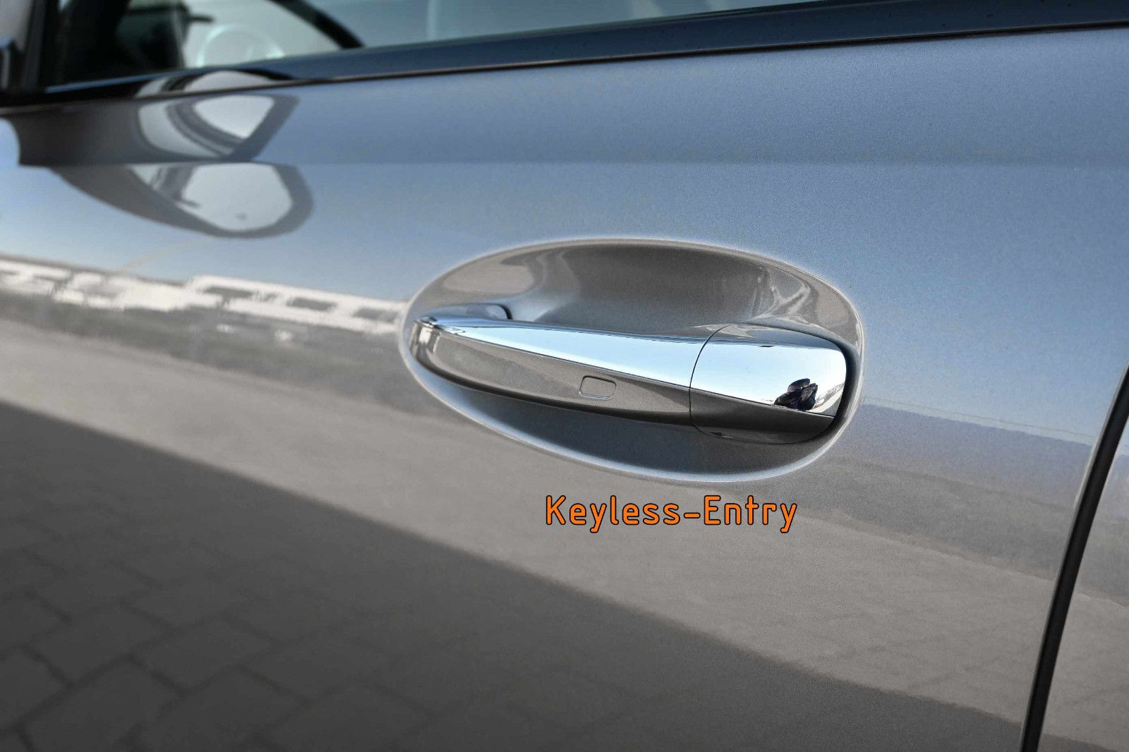 Fahrzeugabbildung Mercedes-Benz GLB 220 d 4MAT. AMG LINE + NIGHT °ACC°AHK°MEMORY