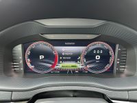 Skoda Karoq 2.0 TSI DSG 4x4 Sportline AHK PANO 5J GAR bei Autohaus Landmann & Maier OHG