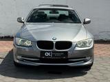 BMW 320i Coupe Leder,Navi,Xenon,S-Dach, S-Heft - BMW 320 aus 2010: Coupe, 320d