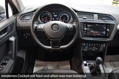 VW Tiguan 1.5 TSI~Navi~LED~Kamera~Keyless Go~Apple VW Tiguan 1.5 TSI~Navi~LED~Kamera~Keyless Go~Apple