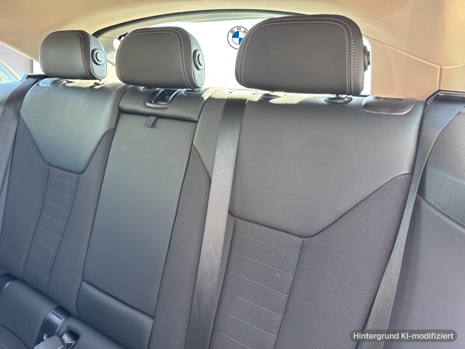 BMW i4 eDrive35 SHZ AHK DAB foto 11
