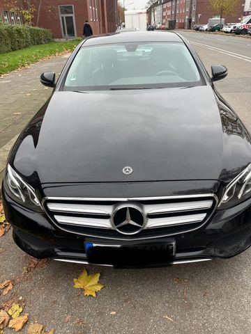 Mercedes-Benz Mercedes Benz E220d 9G Aut. Rentnerfahrzeu...