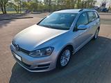 Volkswagen Golf 1.6 TDI Variant - Tüv & Inspektion neu!