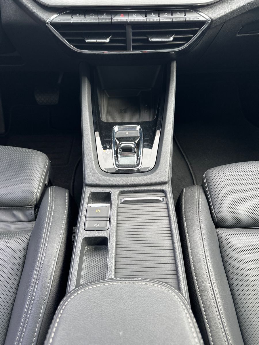 Fahrzeugabbildung SKODA Octavia Combi 1.4 TSI iV DSG Style NAV+LED+HUD