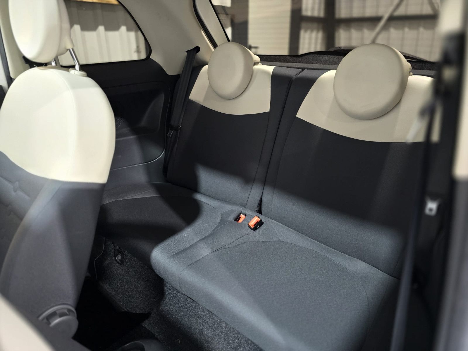 Fahrzeugabbildung Fiat 500 Lounge/Klima/Panorama/EURO6/TÜV-NEU/Garantie